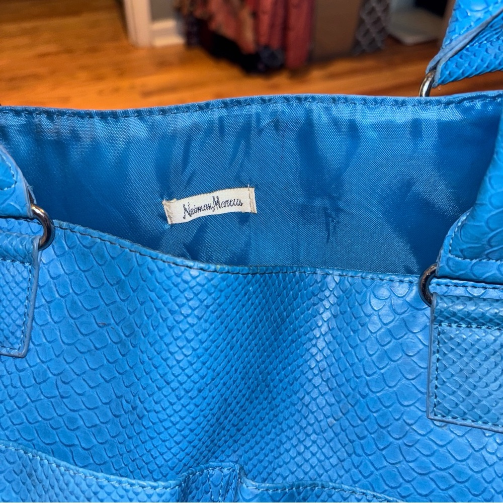 Neiman Marcus Vibrant Blue Textured Tote - Picture 3 of 8